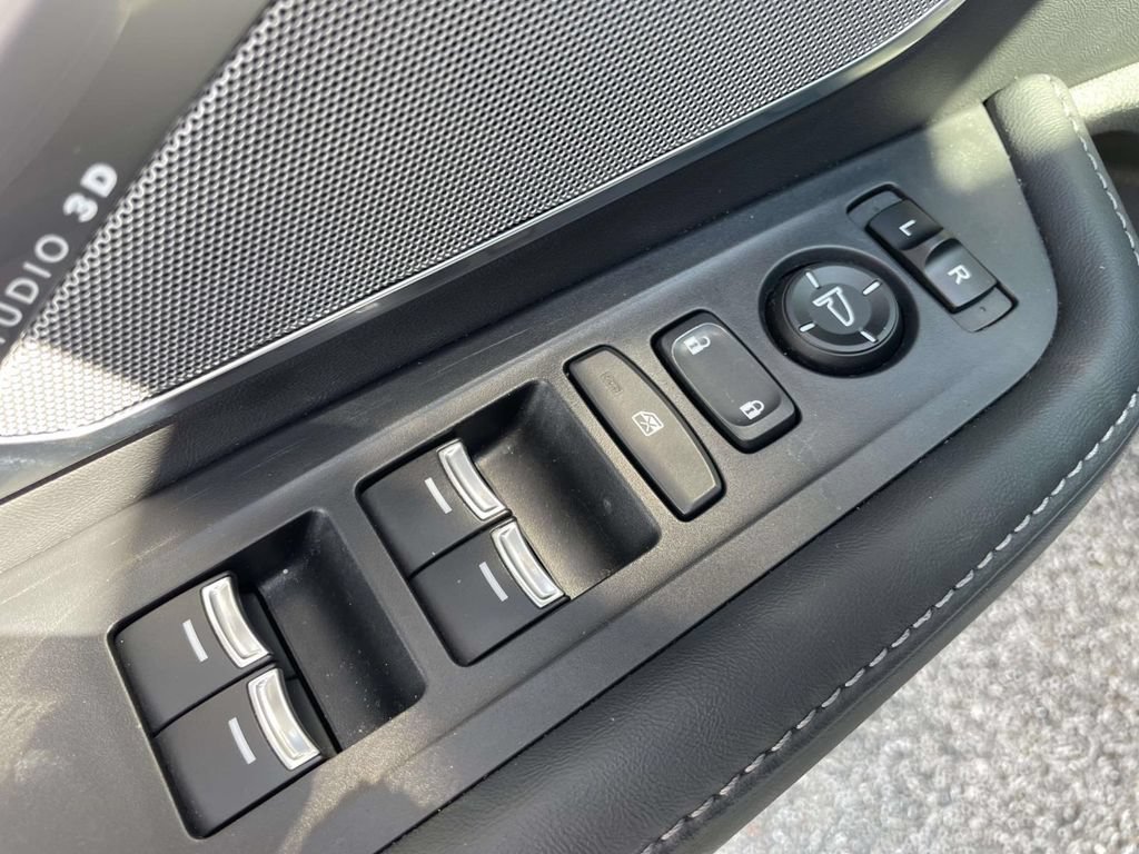 Used 2020 Acura RDX A-Spec w/ Technology Package FWD image 12