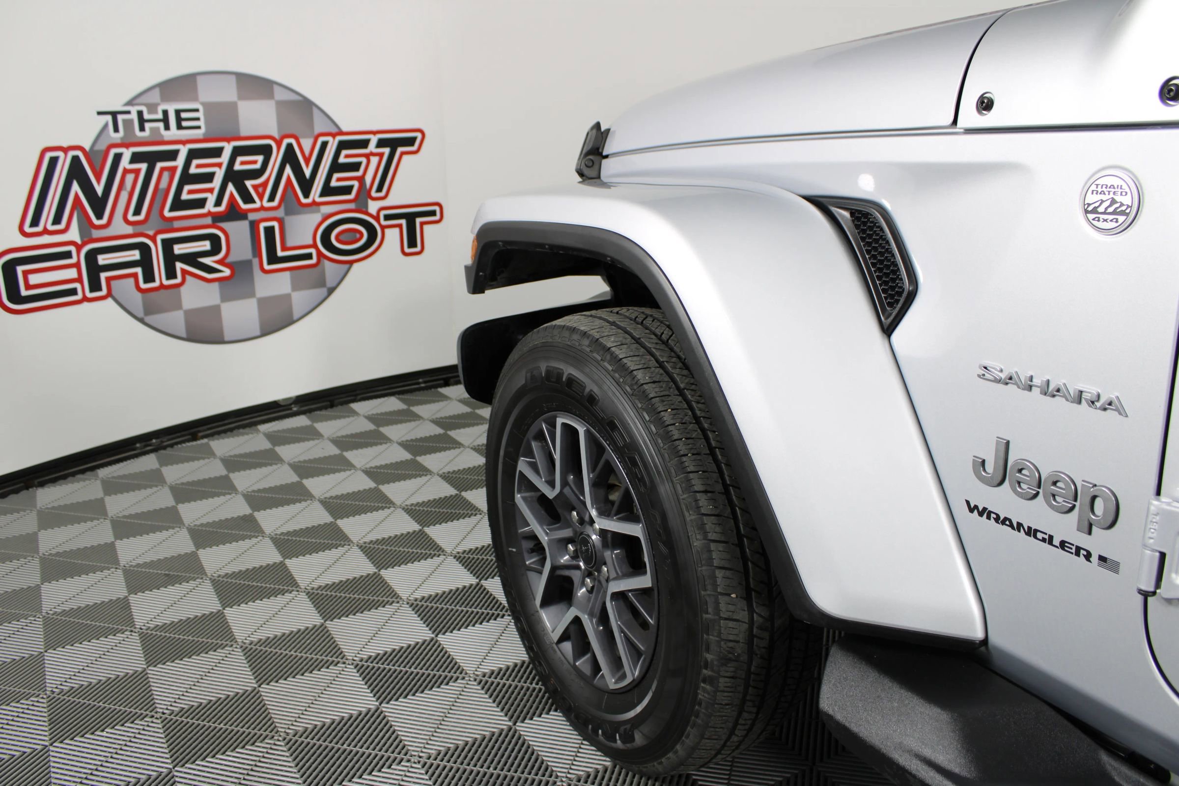 Used 2024 Jeep Wrangler Unlimited Sahara image 28