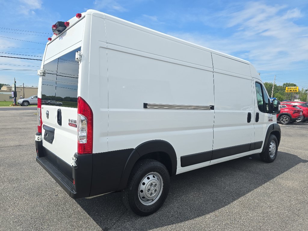 Used 2022 RAM ProMaster 2500 w/ Convenience Group FWD image 6