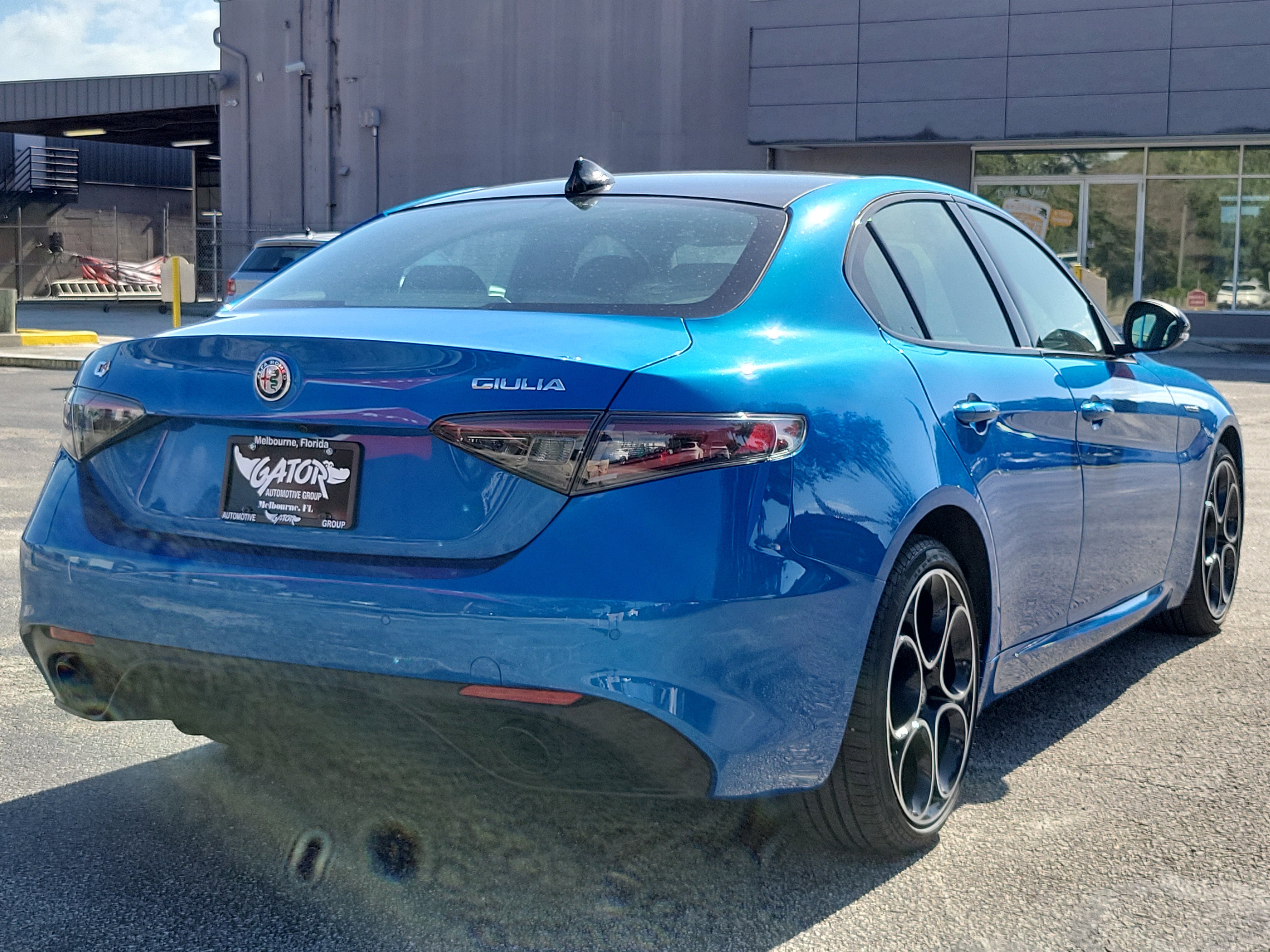 Used 2024 Alfa Romeo Giulia Veloce AWD/4WD image 4