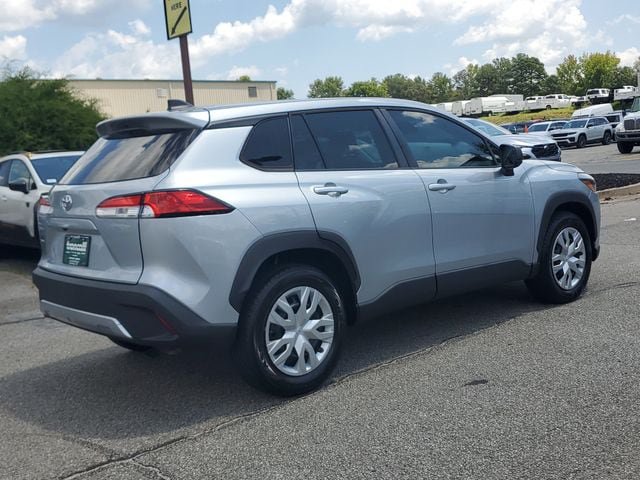 Used 2022 Toyota Corolla Cross L FWD image 6