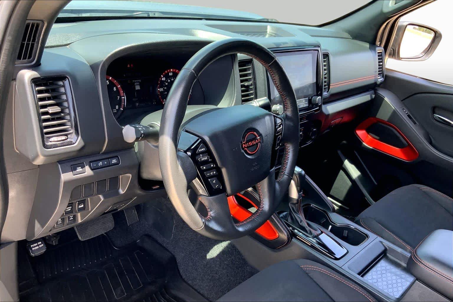 Used 2024 Nissan Frontier PRO-4X w/ Off-Road Protection Package AWD/4WD image 17