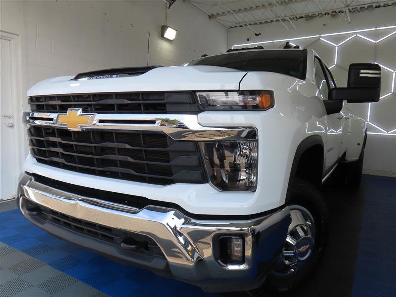 Used 2024 Chevrolet Silverado 3500 LT w/ Convenience Package