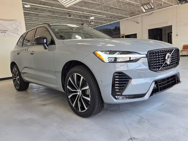 Certified 2024 Volvo XC60 B5 Plus w/ Protection Package Premier AWD/4WD image 4