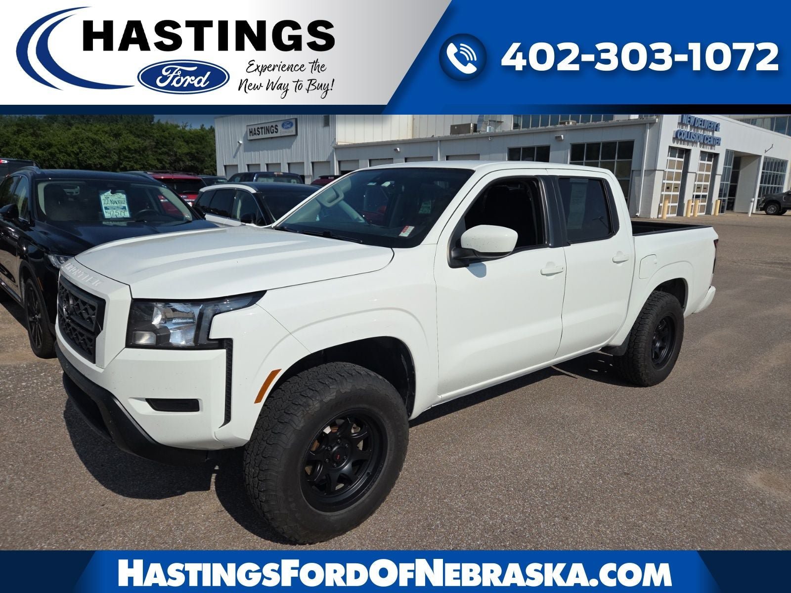 Used 2022 Nissan Frontier SV AWD/4WD image 1