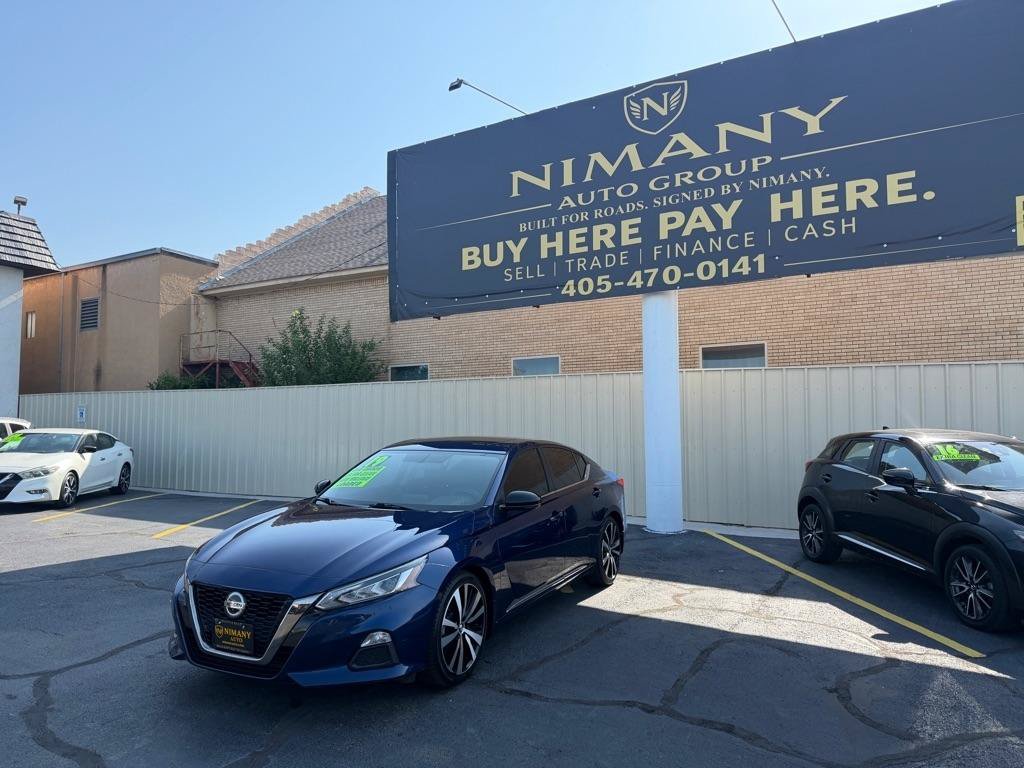 Used 2019 Nissan Altima 2.5 SR w/ SR Premium Package FWD image 3