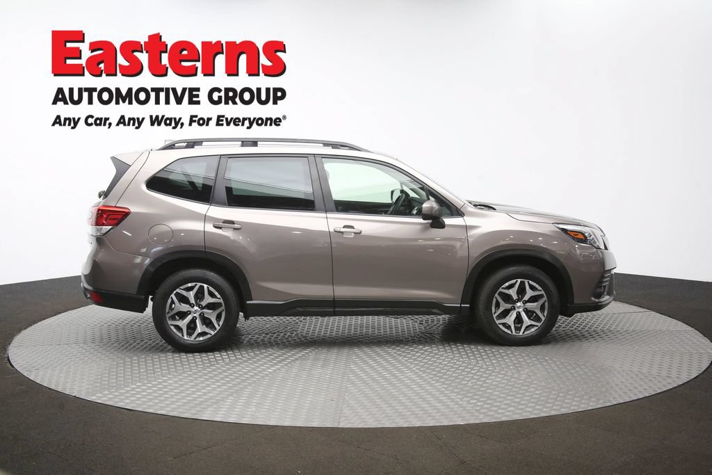 Used 2022 Subaru Forester Premium AWD/4WD image 49
