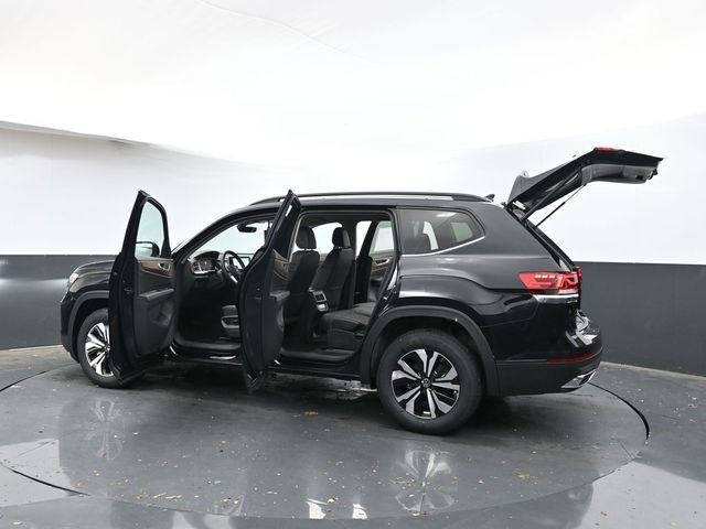 Used 2025 Volkswagen Atlas SE FWD image 42
