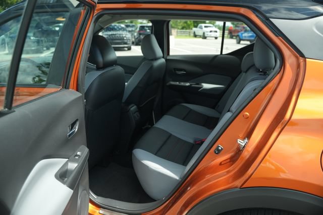 Used 2021 Nissan Kicks SR w/ SR Premium Package FWD image 15