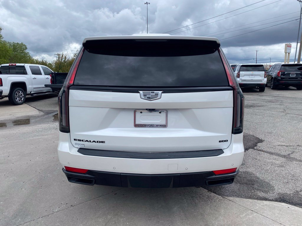 Used 2024 Cadillac Escalade Sport Platinum w/ LPO, ONYX Package AWD/4WD image 4
