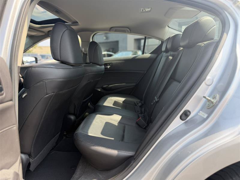 Used 2014 Acura ILX w/ Technology Package FWD image 25