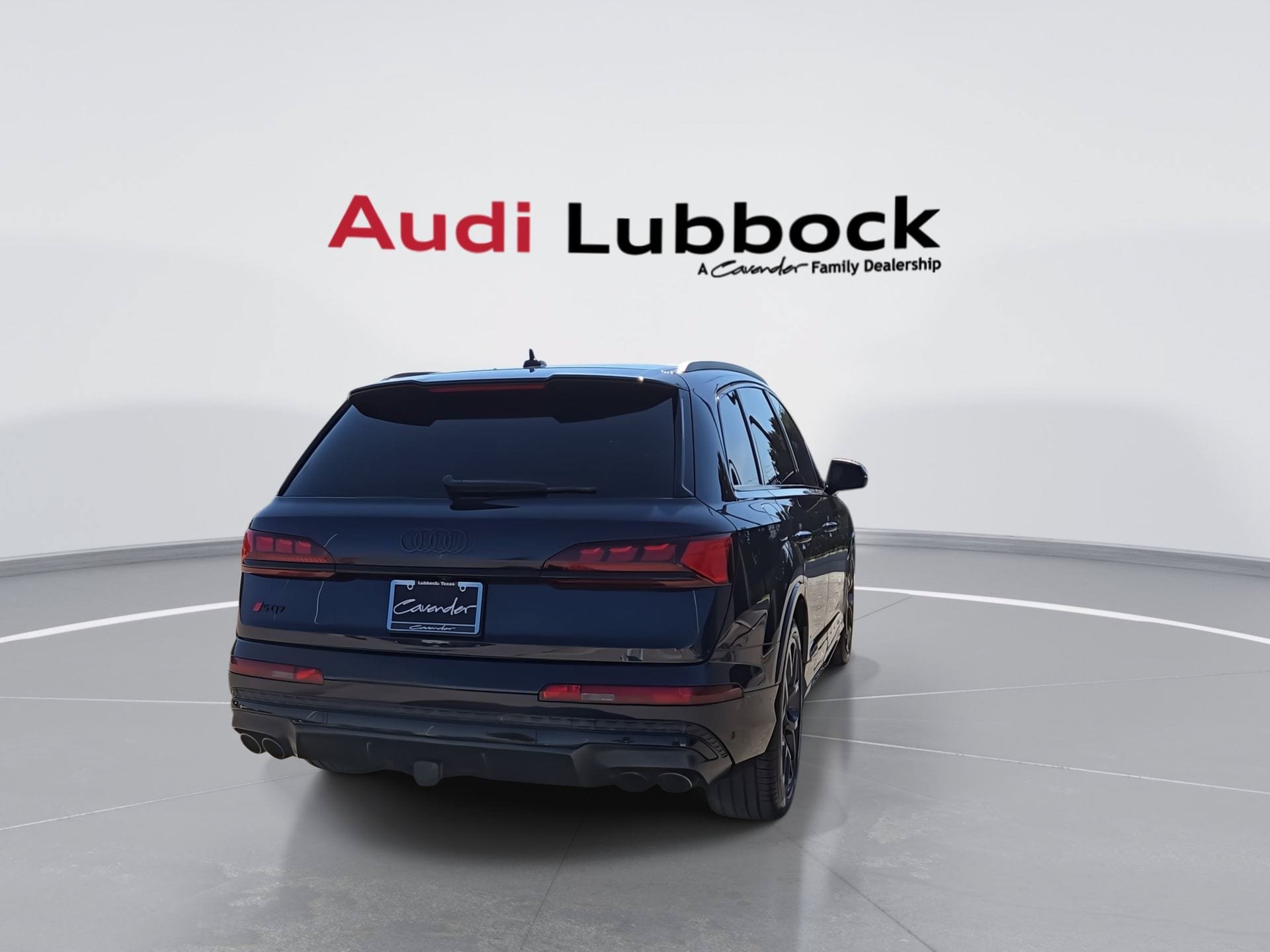 Certified 2025 Audi SQ7 Prestige AWD/4WD image 7