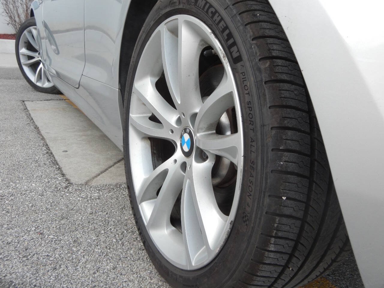 Used 2012 BMW 640i Convertible RWD image 16