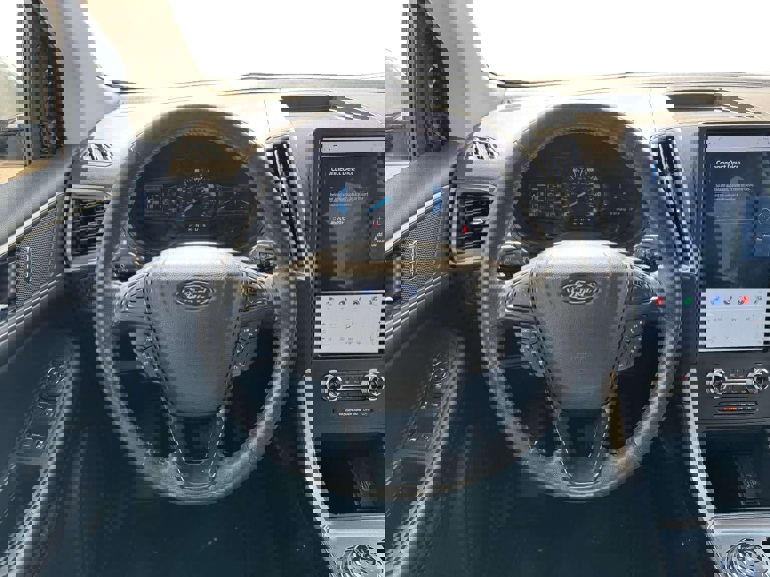 Used 2022 Ford Edge SEL image 13