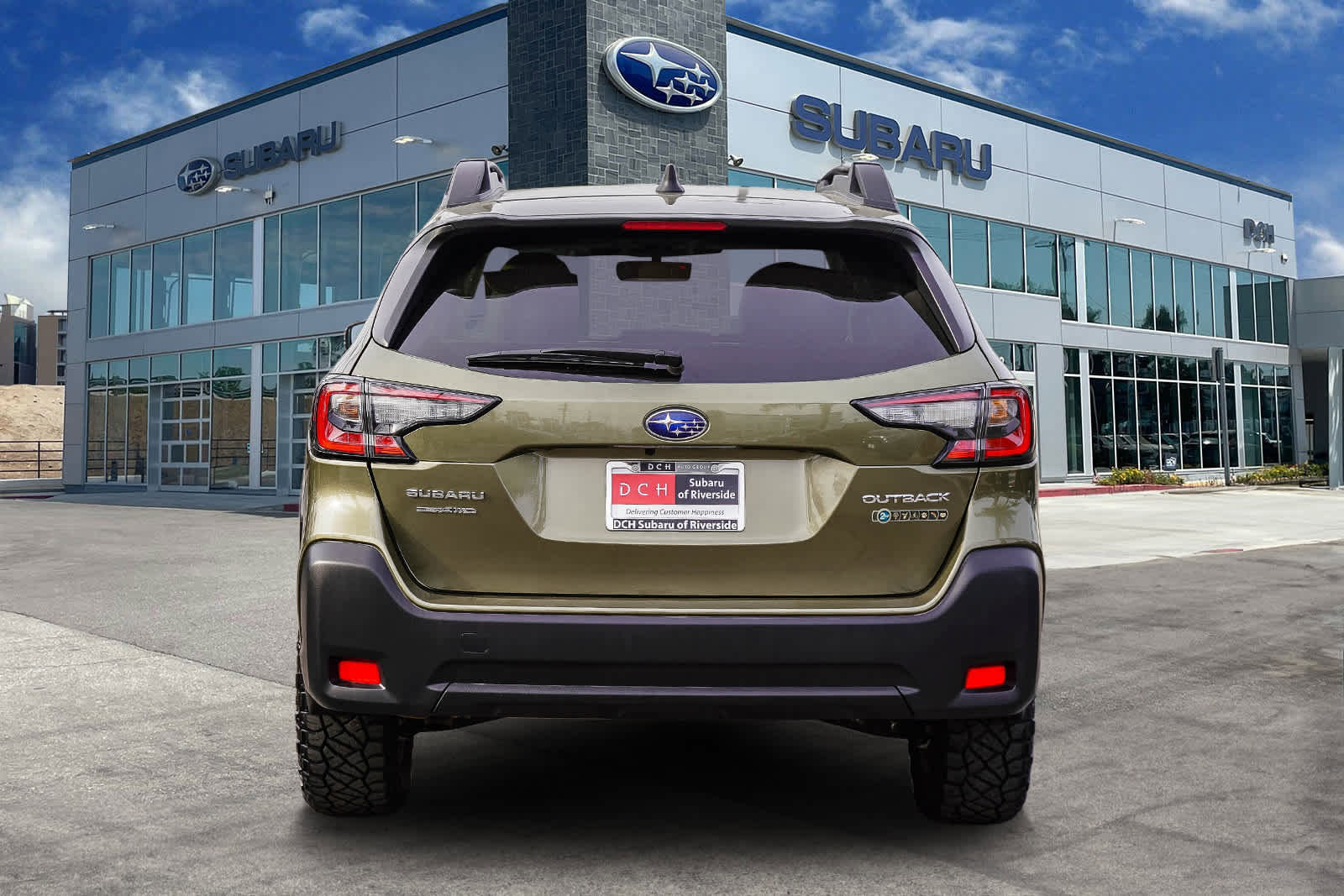 Used 2025 Subaru Outback Premium image 5