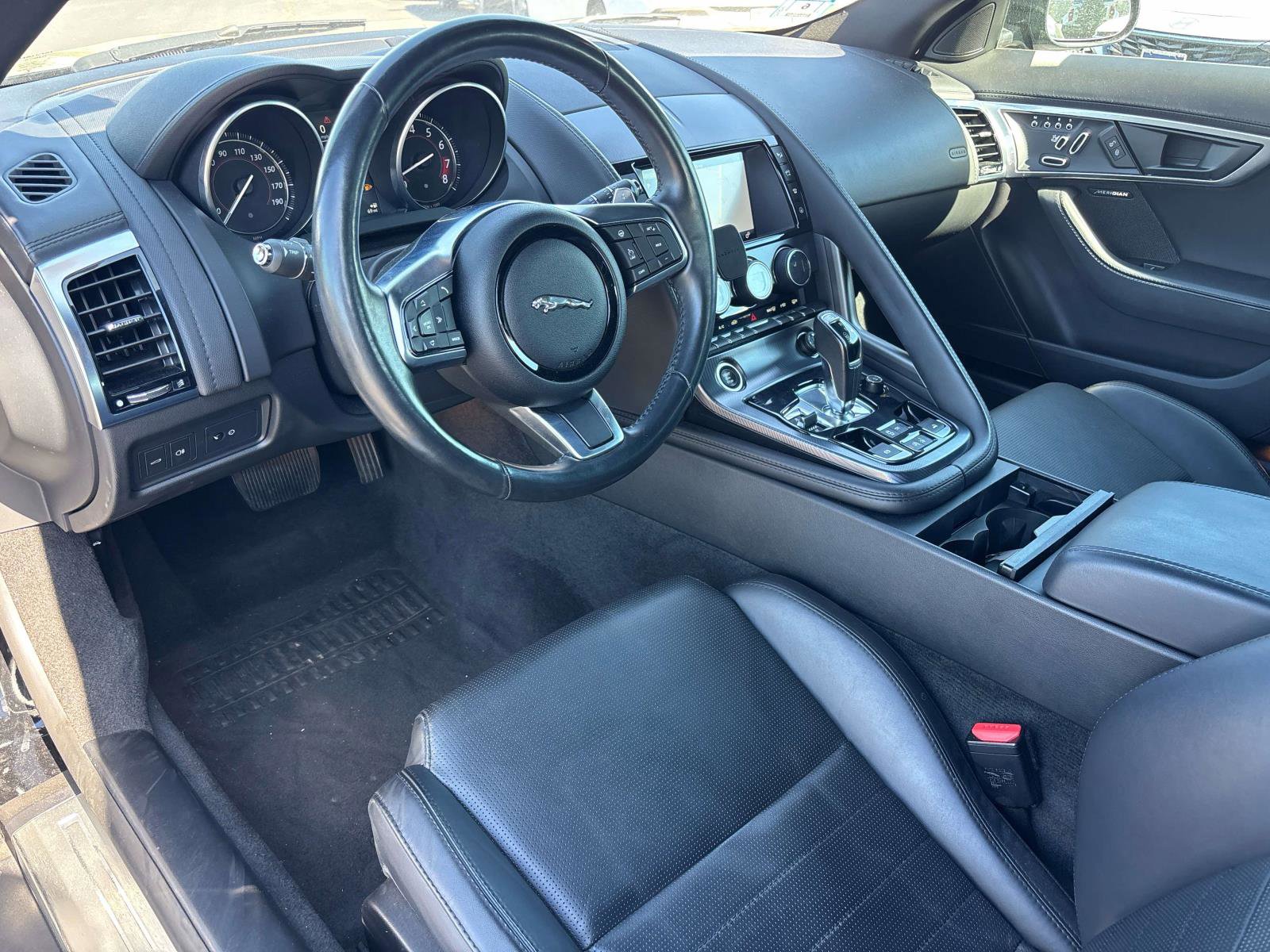 Used 2018 Jaguar F-TYPE R-Dynamic AWD/4WD image 8