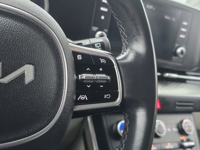 Certified 2022 Kia Carnival LX image 38