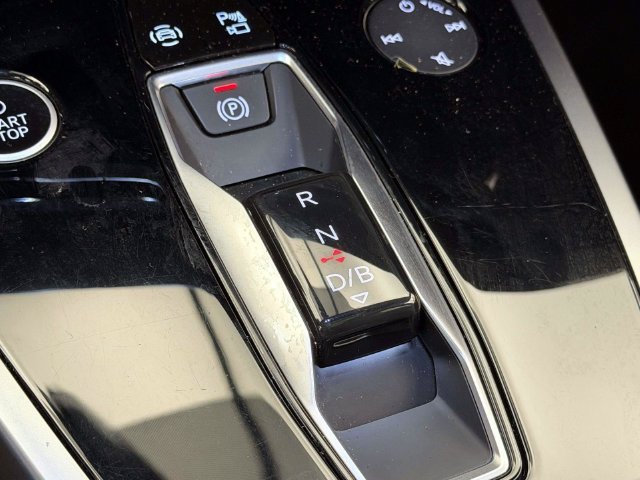 Certified 2023 Audi Q4 e-tron Premium Plus w/ Premium Plus AWD/4WD image 32
