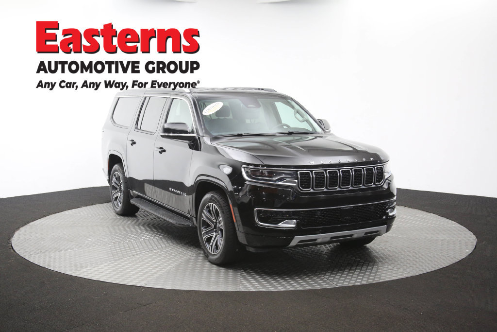 Used 2024 Jeep Wagoneer L Series II w/ Flexible Seating Group RWD image 57
