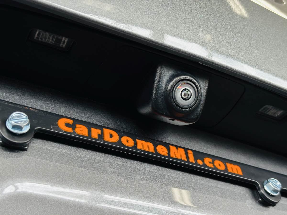 Used 2022 Cadillac Escalade Luxury AWD/4WD image 9