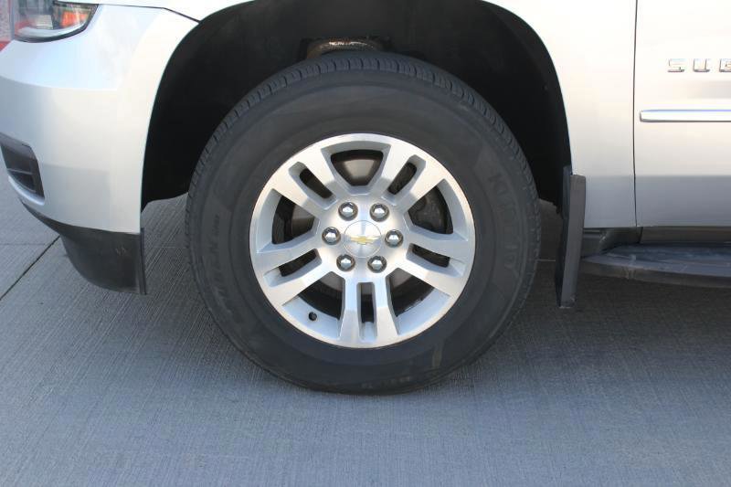 Used 2015 Chevrolet Suburban LT image 50