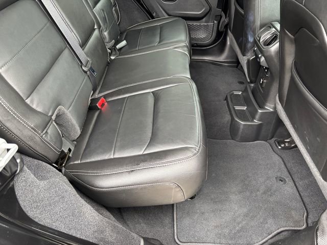 Used 2021 Jeep Wrangler Unlimited Sahara w/ Uconnect 4C Nav & Sound Group AWD/4WD image 18