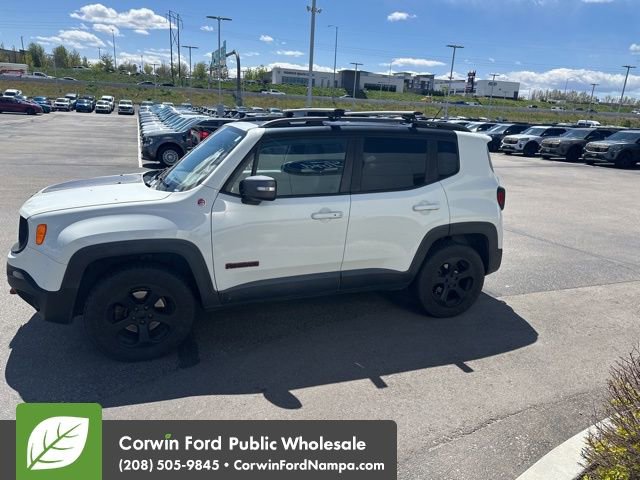 Used 2015 Jeep Renegade Trailhawk w/ Premium Leather Group AWD/4WD image 4