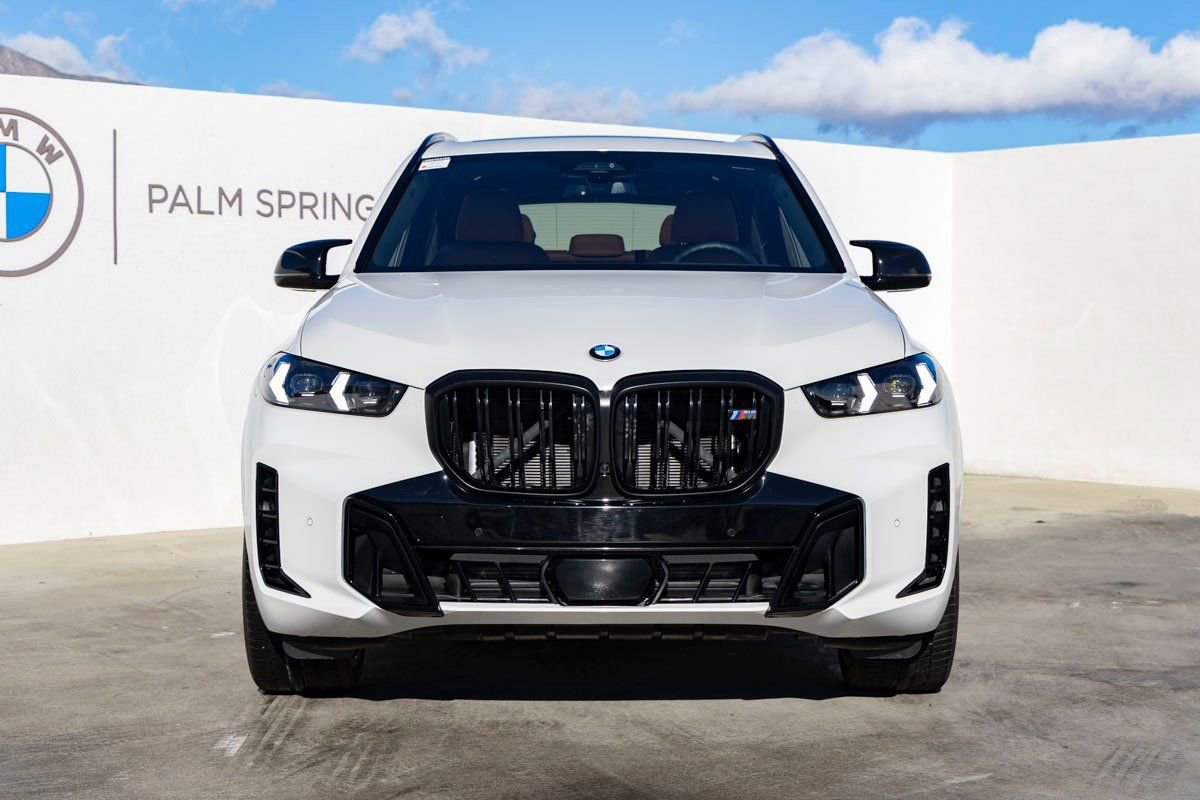 Used 2024 BMW X5 M60i image 4