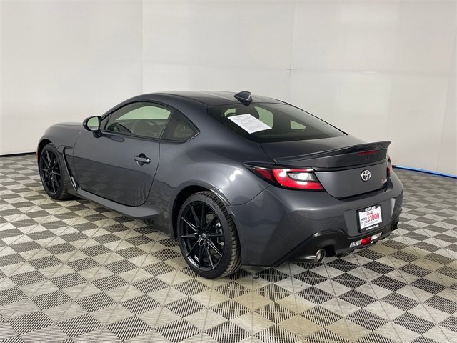 Used 2024 Toyota GR86 Premium image 20