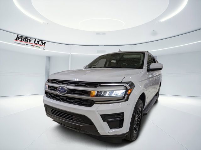 Used 2024 Ford Expedition Max XLT image 6