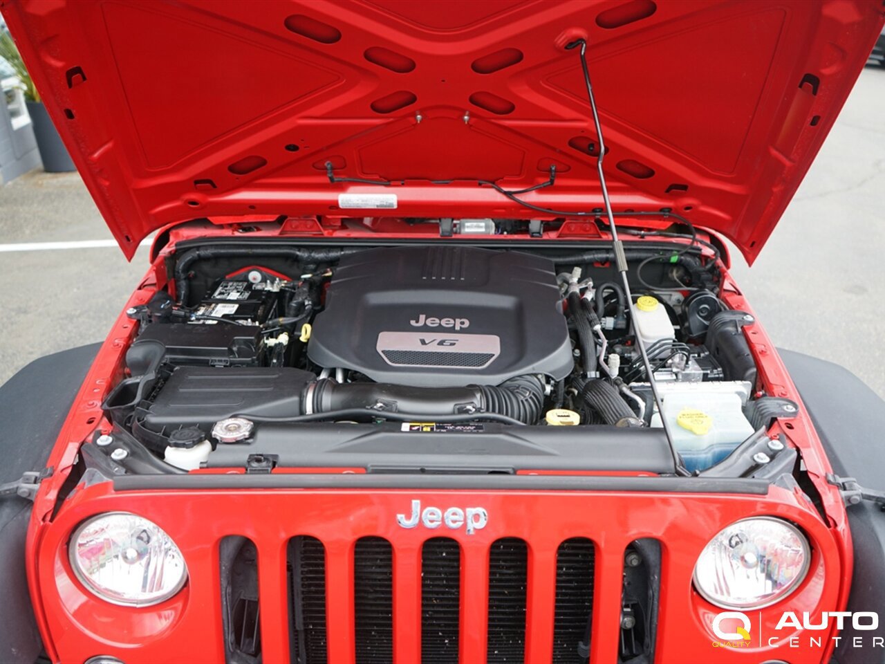 Used 2018 Jeep Wrangler Sport AWD/4WD image 11