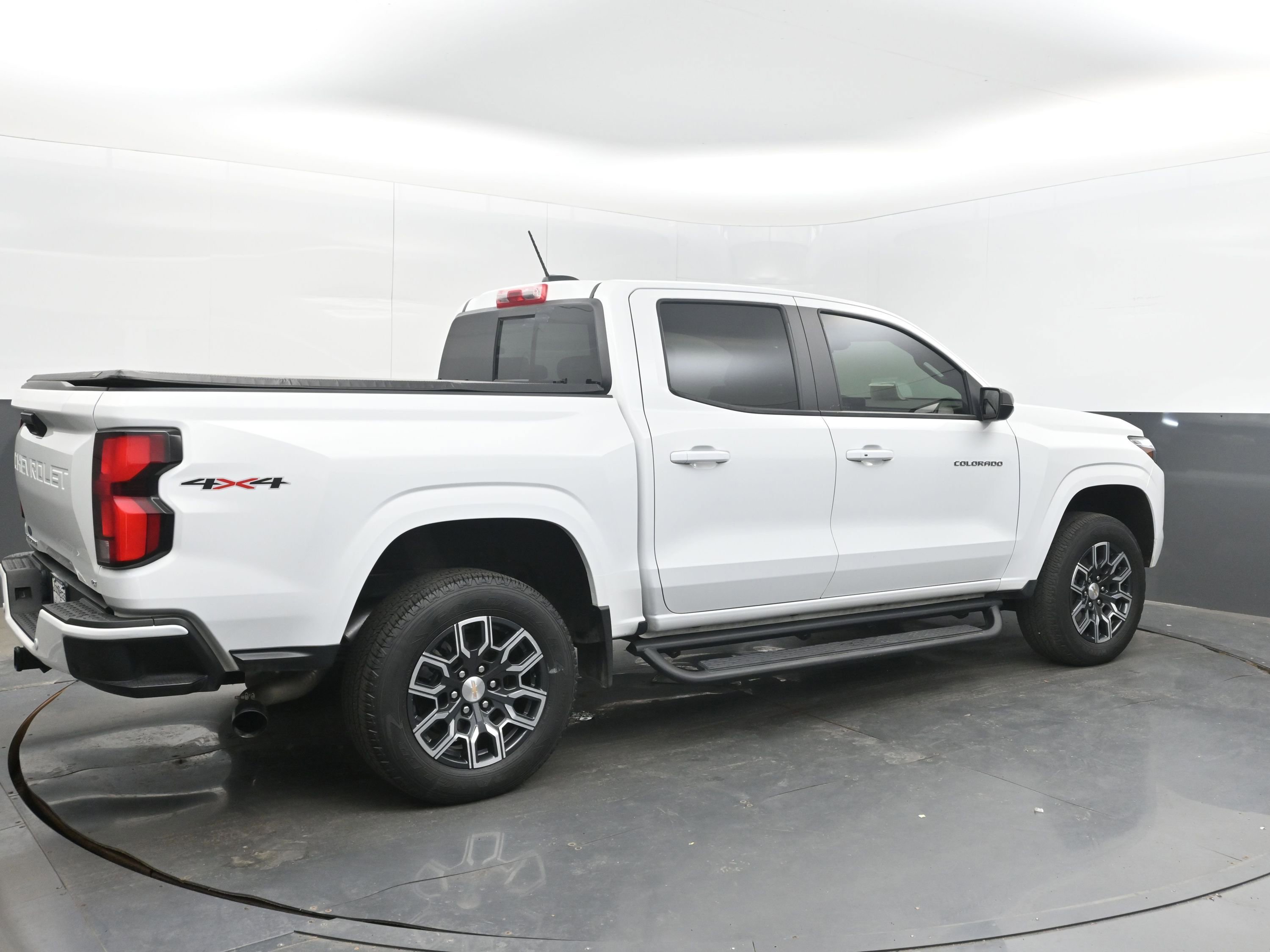 Certified 2023 Chevrolet Colorado LT w/ LT Convenience Package III image 9