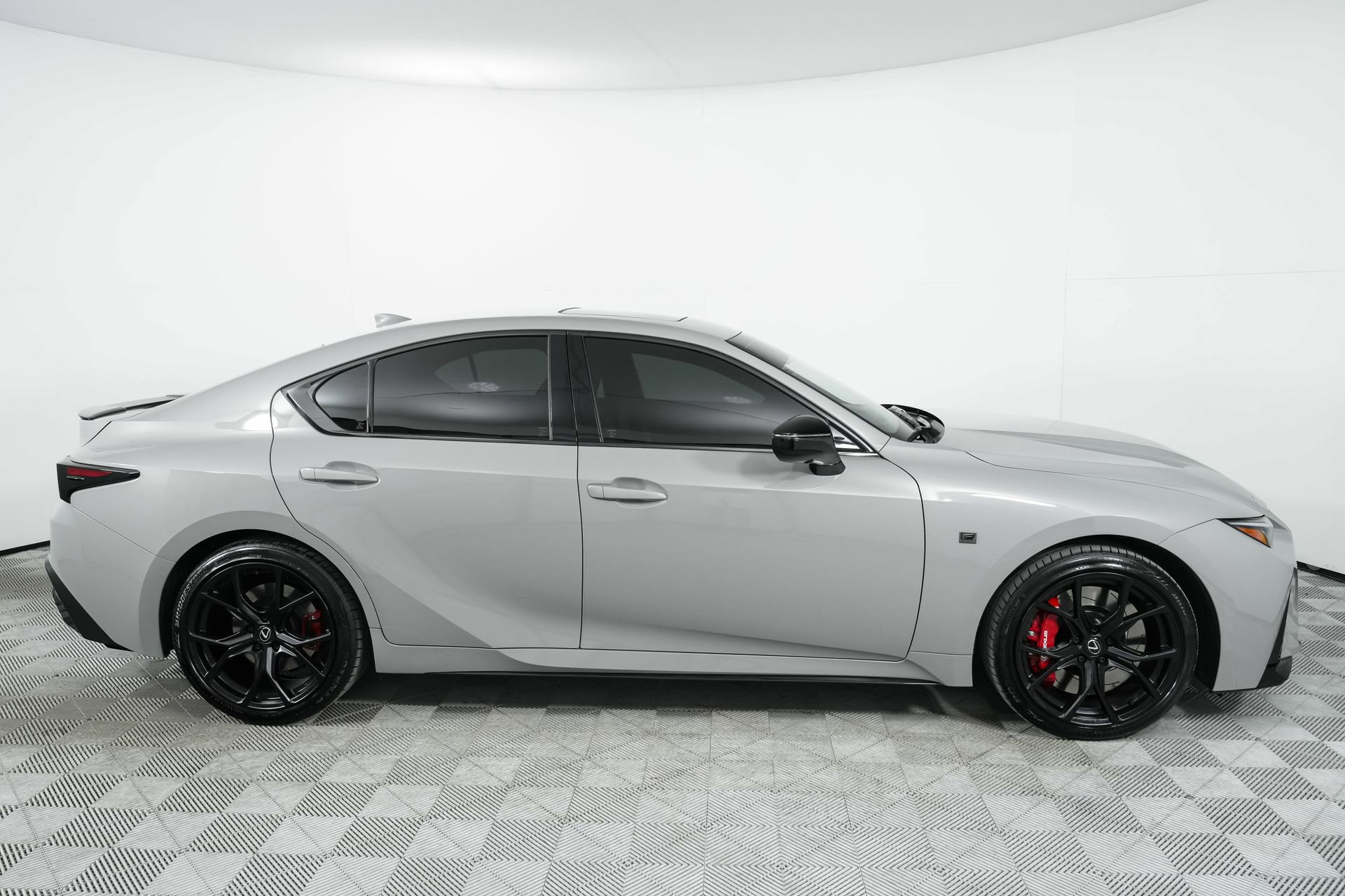 Used 2025 Lexus IS 500 w/ F-Sport Performance image 64