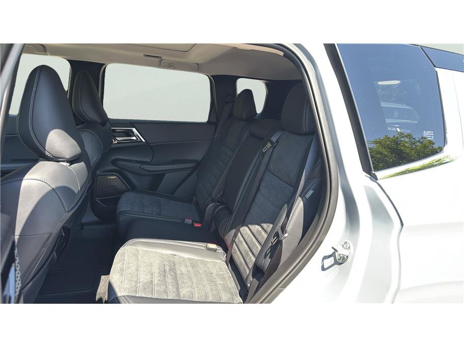 New 2026 Mitsubishi Outlander SE AWD/4WD image 13