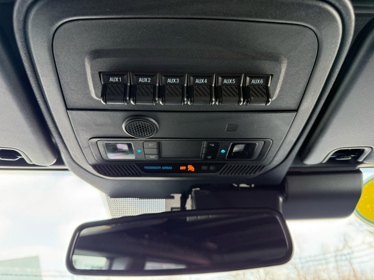 Used 2025 Ford Bronco Badlands image 18