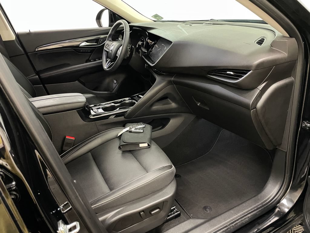 Used 2023 Buick Envision Essence AWD/4WD image 38