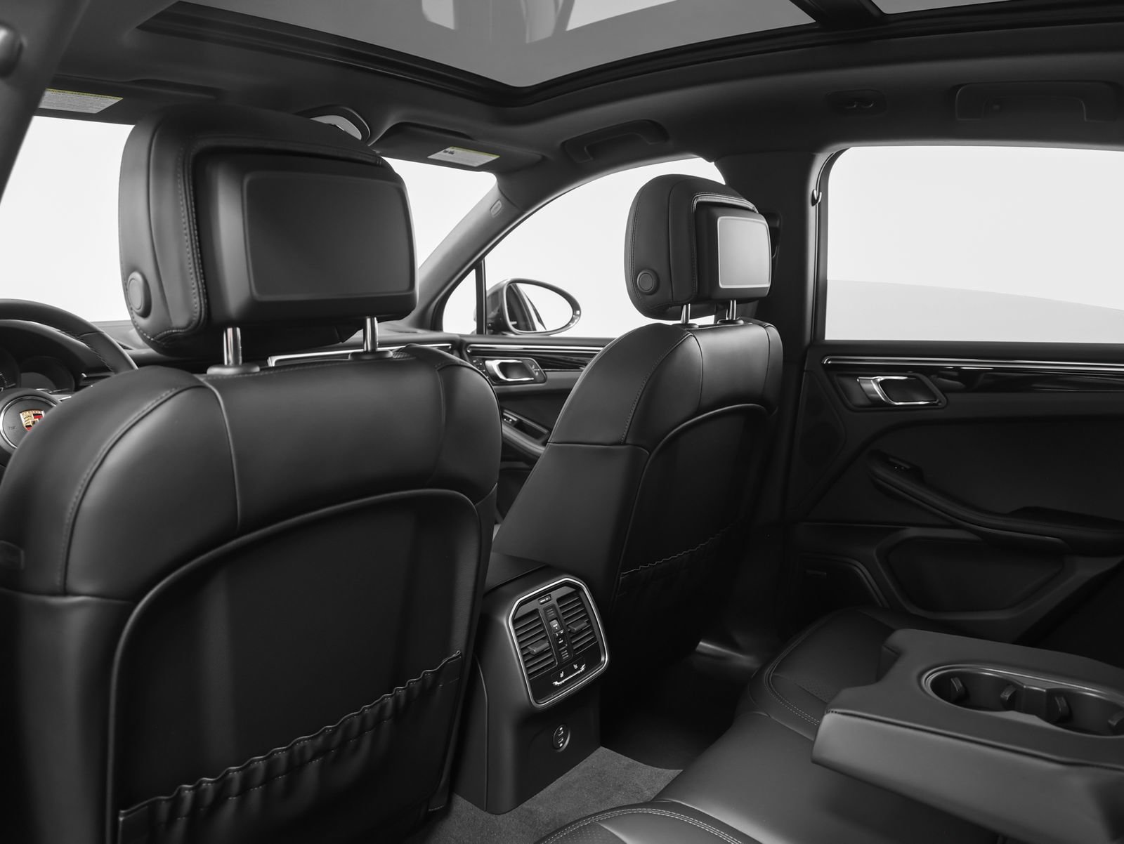 New 2026 Porsche Macan AWD/4WD image 41