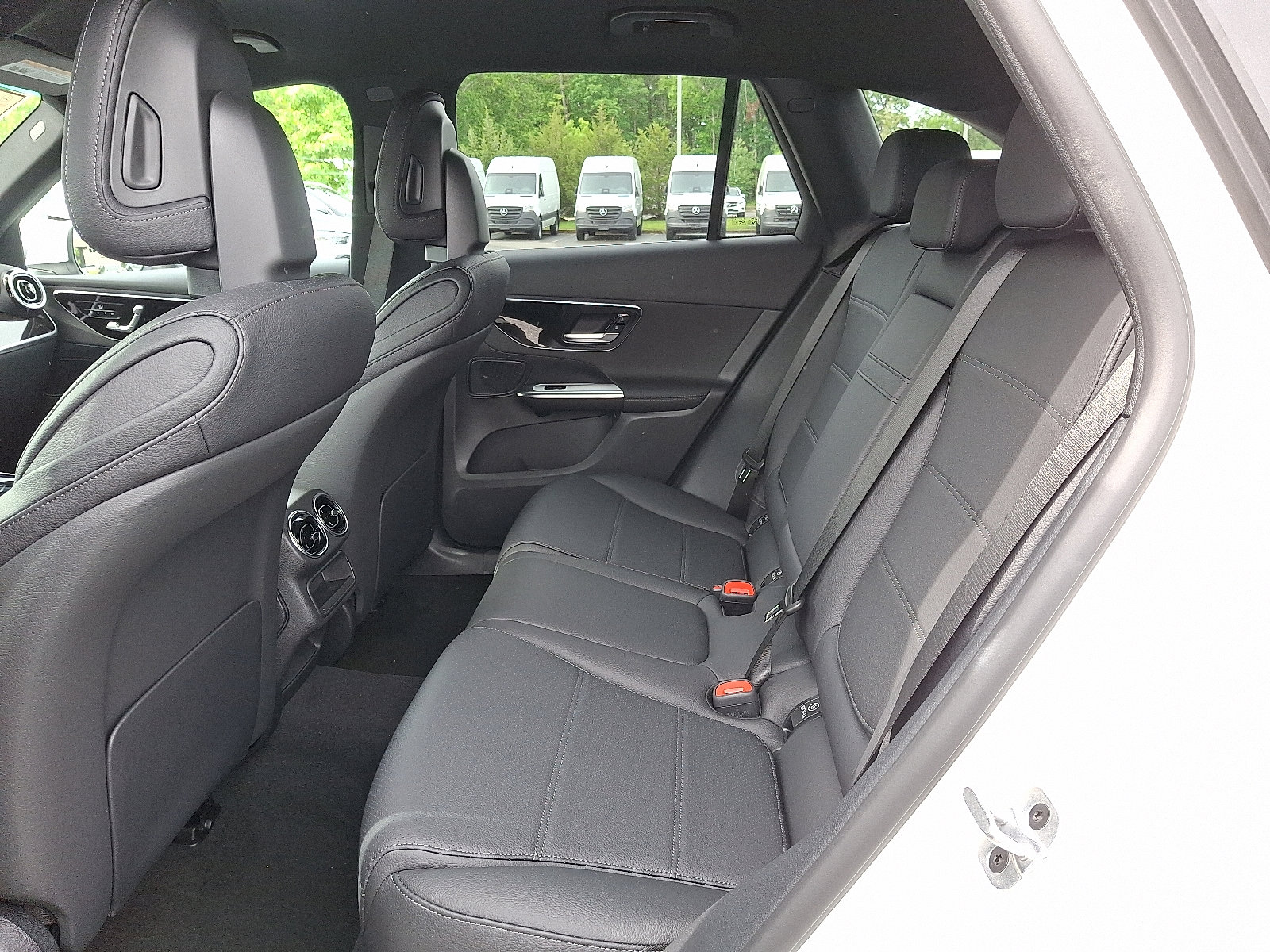 Certified 2025 Mercedes-Benz GLC 300 4MATIC image 9