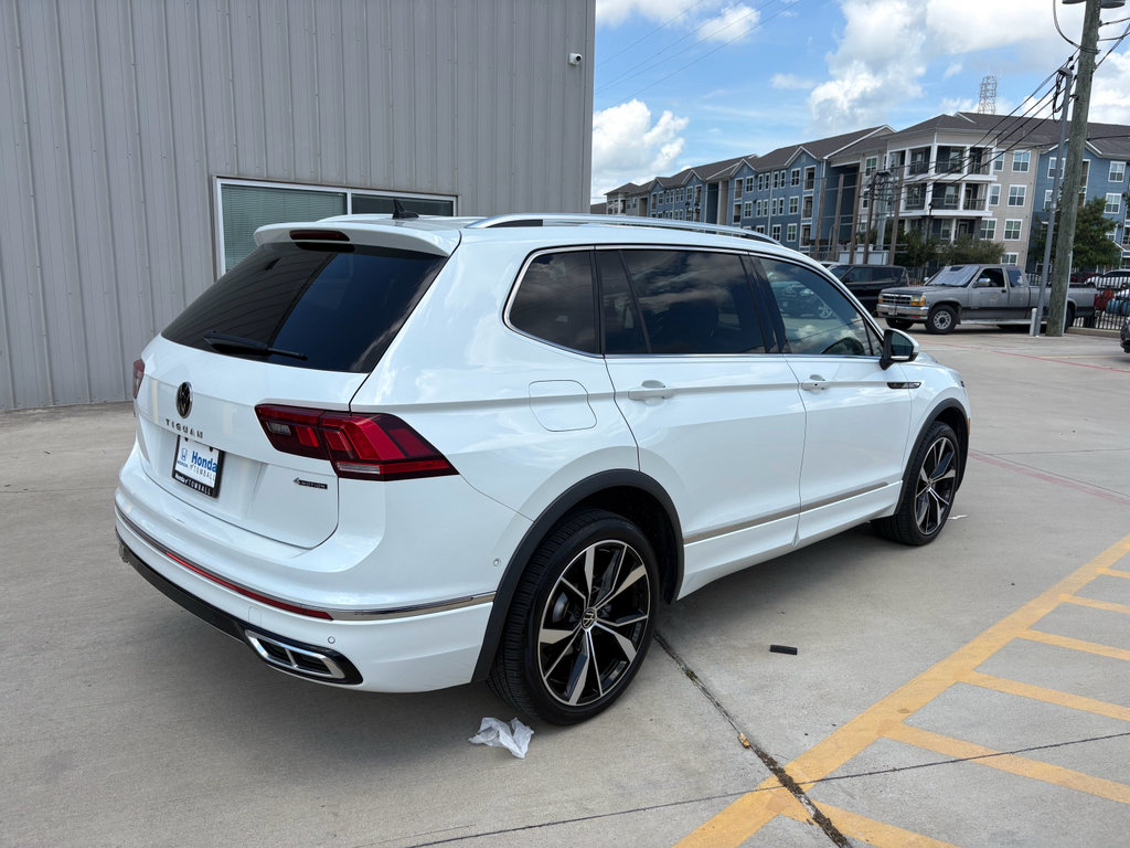 Used 2024 Volkswagen Tiguan SEL R-Line AWD/4WD image 8