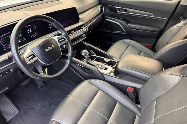 Certified 2024 Kia Telluride EX w/ EX Captain's Chair Package AWD/4WD image 12