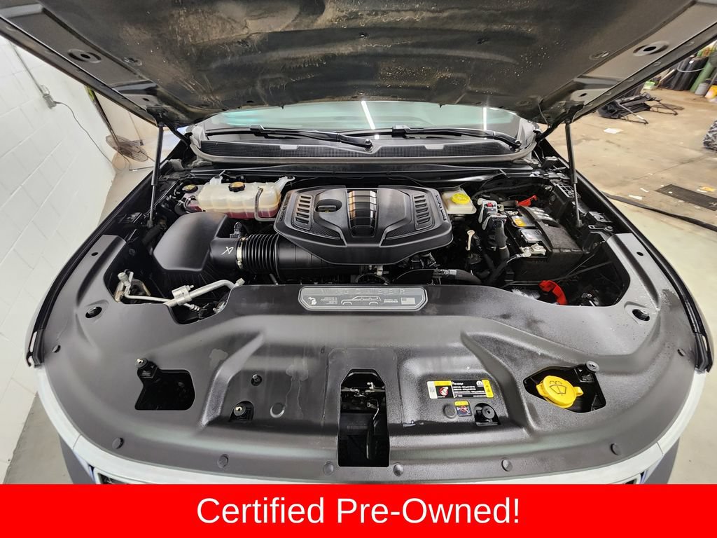 Certified 2025 Jeep Wagoneer Series II AWD/4WD image 36