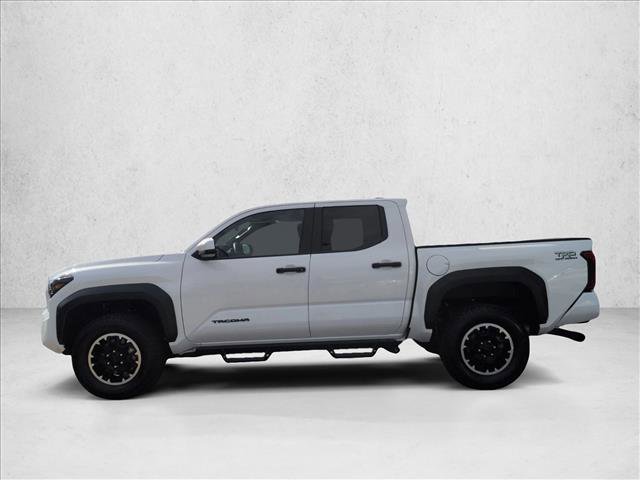 Used 2025 Toyota Tacoma TRD Off-Road AWD/4WD image 9