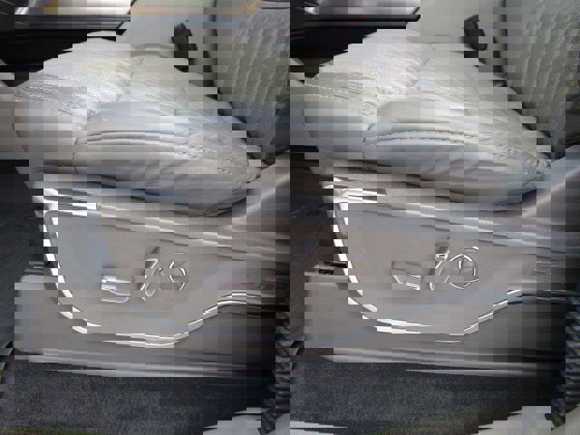 Used 2024 Ford F150 Platinum w/ Equipment Group 703A Plus image 13