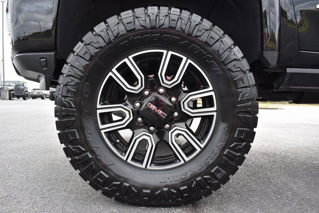 Used 2022 GMC Sierra 2500 AT4 w/ AT4 Premium Plus Package image 16