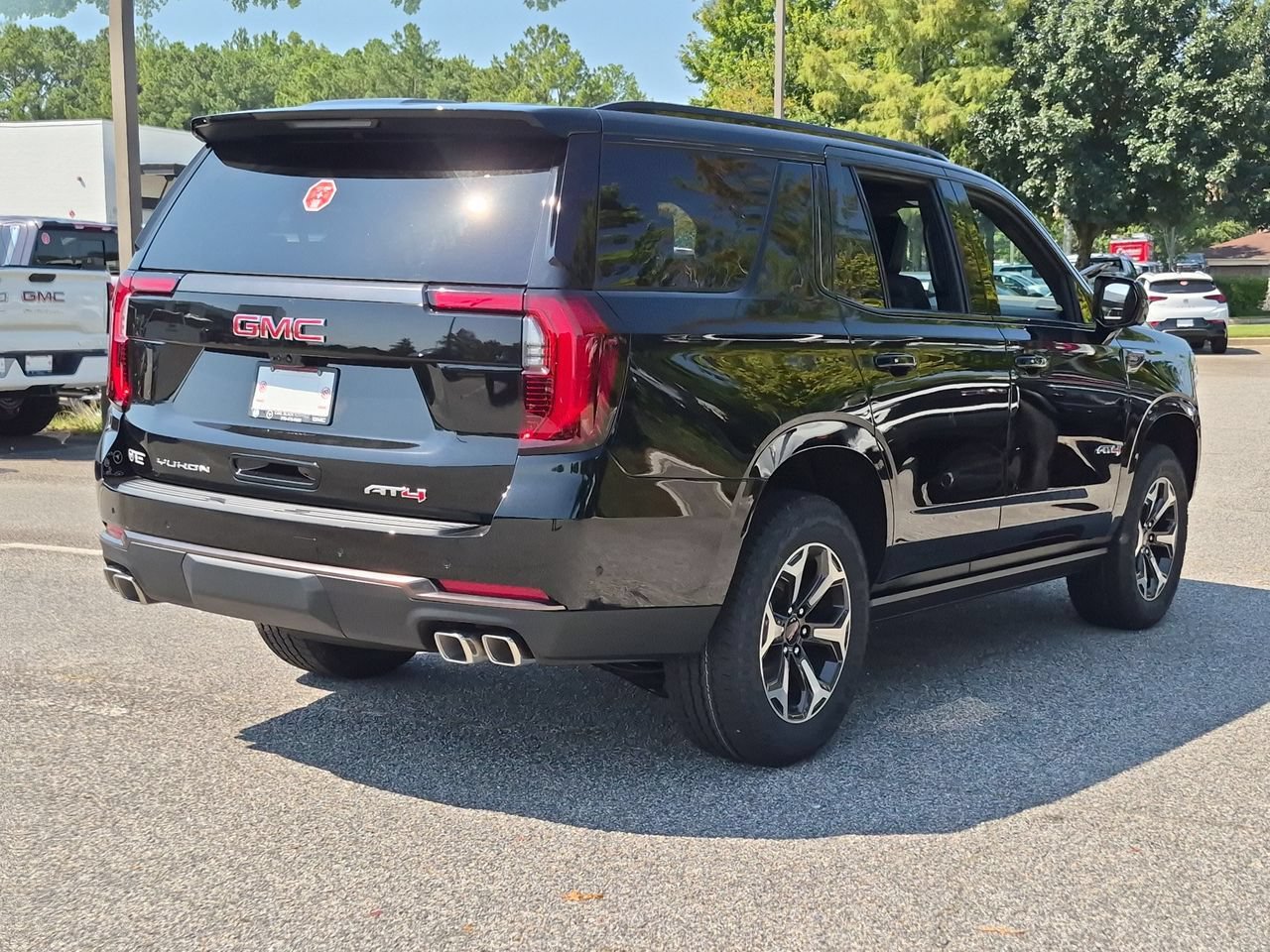New 2026 GMC Yukon AT4 Ultimate AWD/4WD image 8