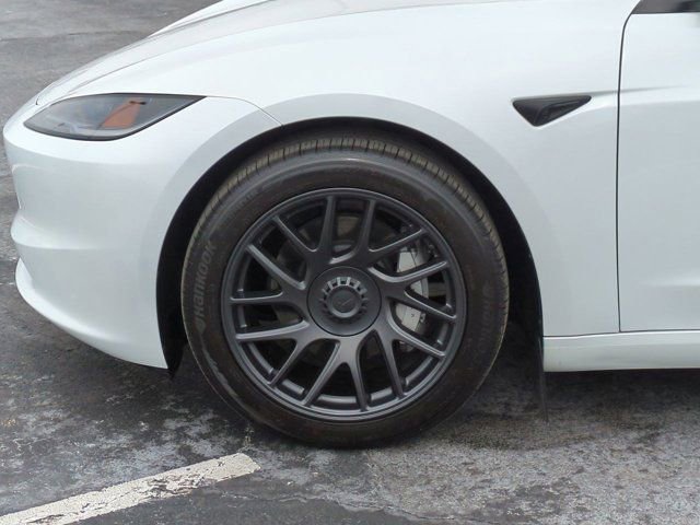 Used 2025 Tesla Model 3 Long Range image 7