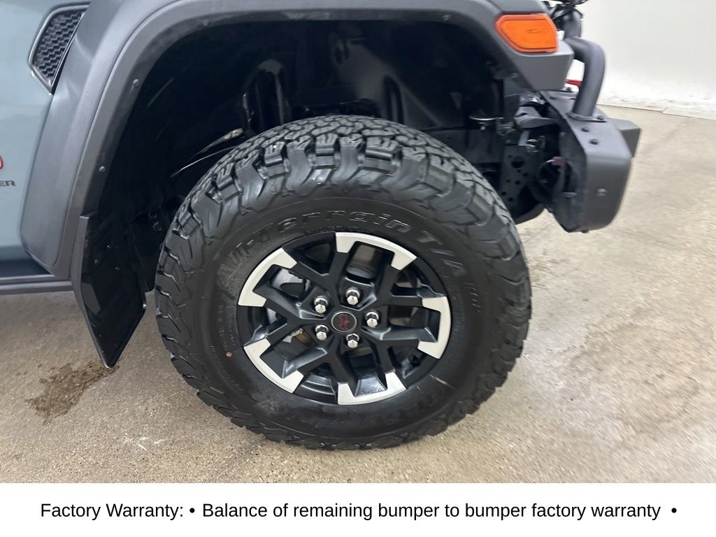 Used 2025 Jeep Wrangler Unlimited Rubicon w/ Safety Group AWD/4WD image 15