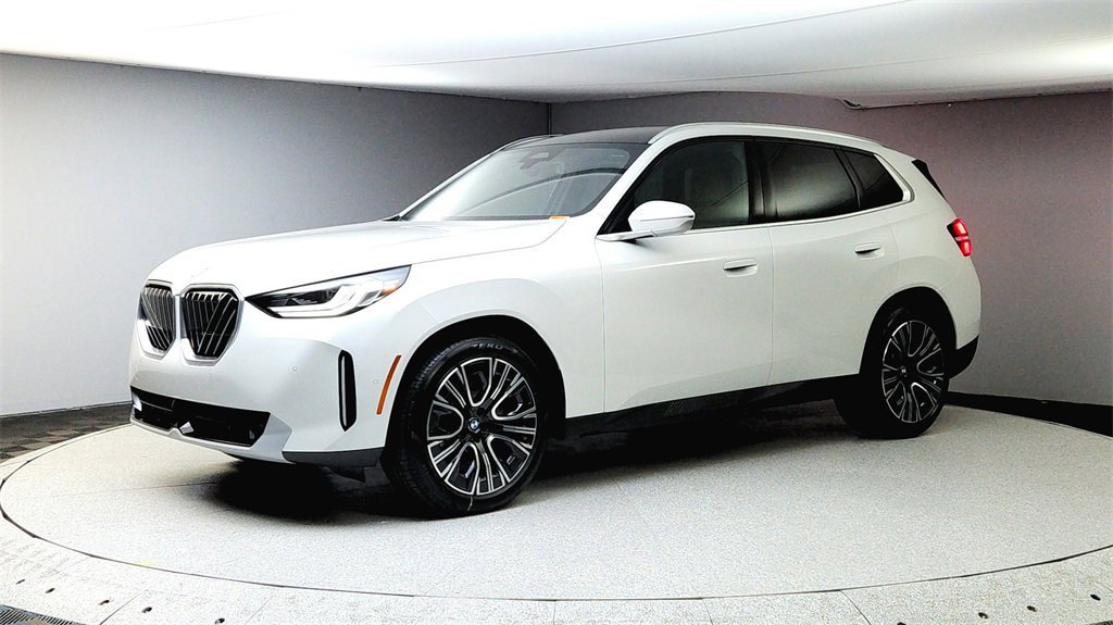 Used 2025 BMW X3 xDrive30i w/ Convenience Package image 3