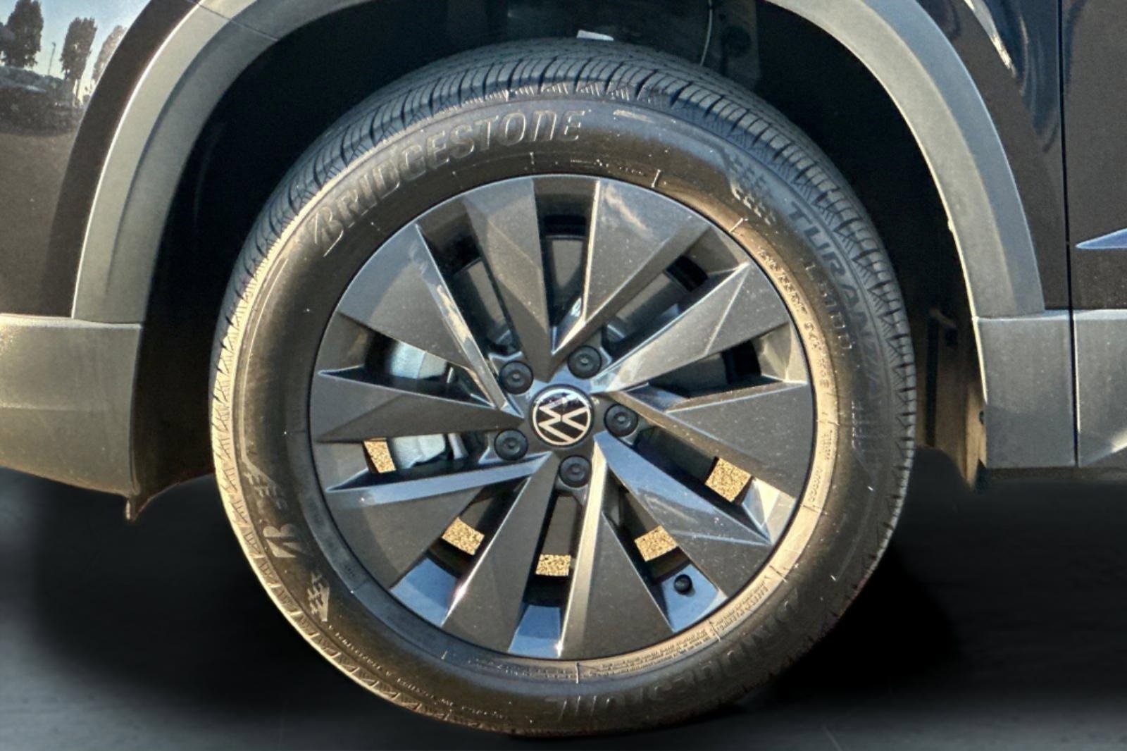 Used 2024 Volkswagen Taos S image 26