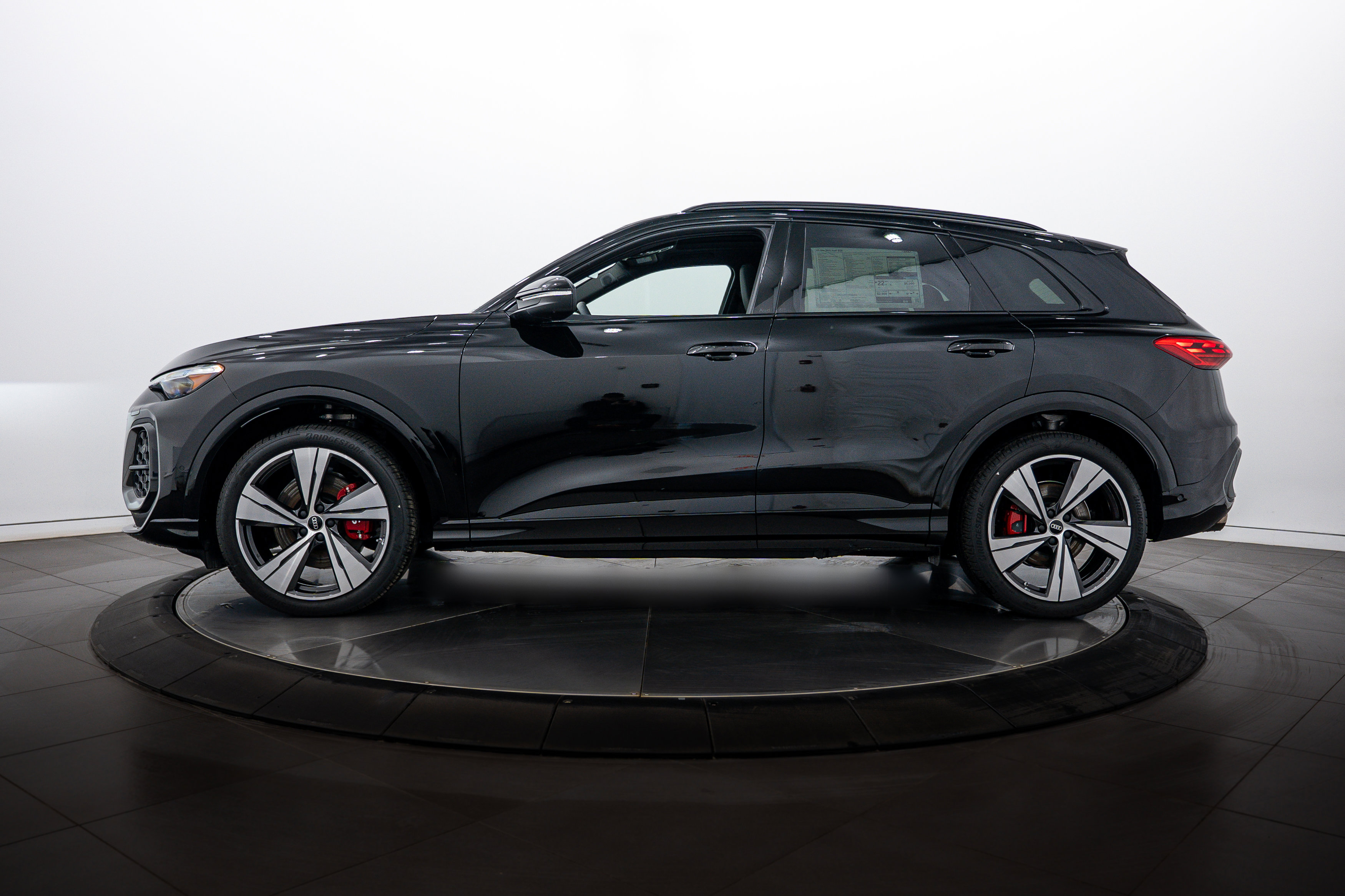 New 2025 Audi SQ5 Premium Plus image 7